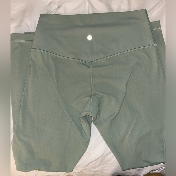 Lululemon Align 7/8 leggings - Picture 2 of 3